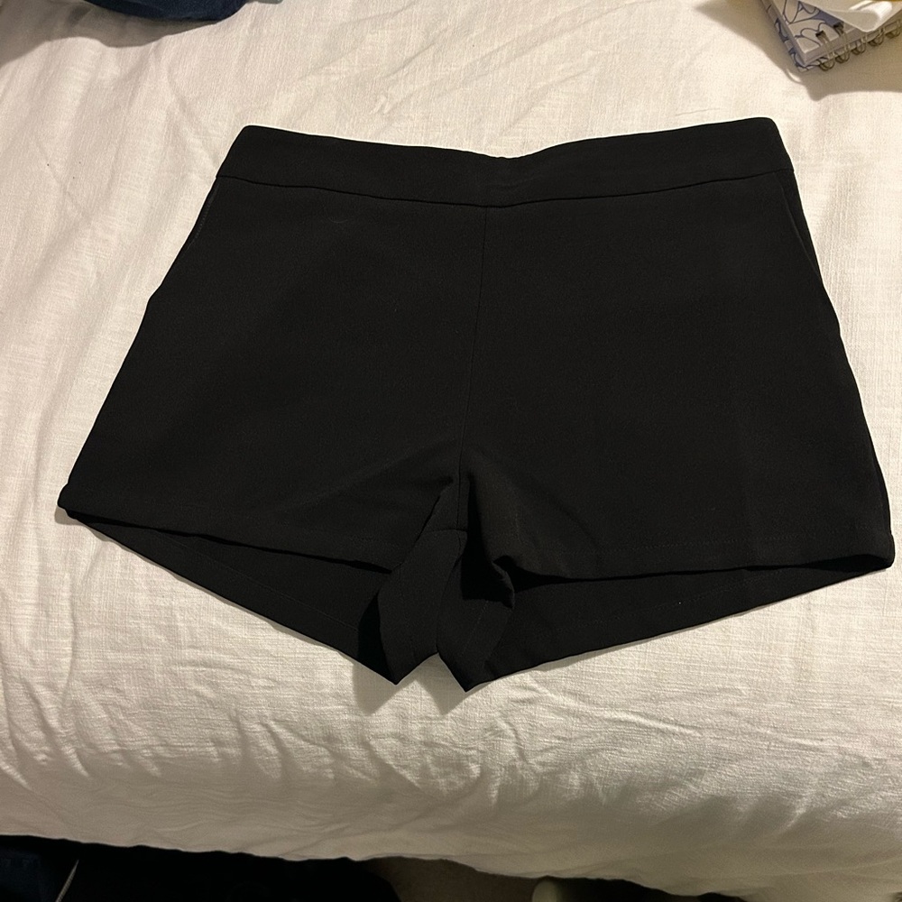 Eesome High Waist Black Shorts